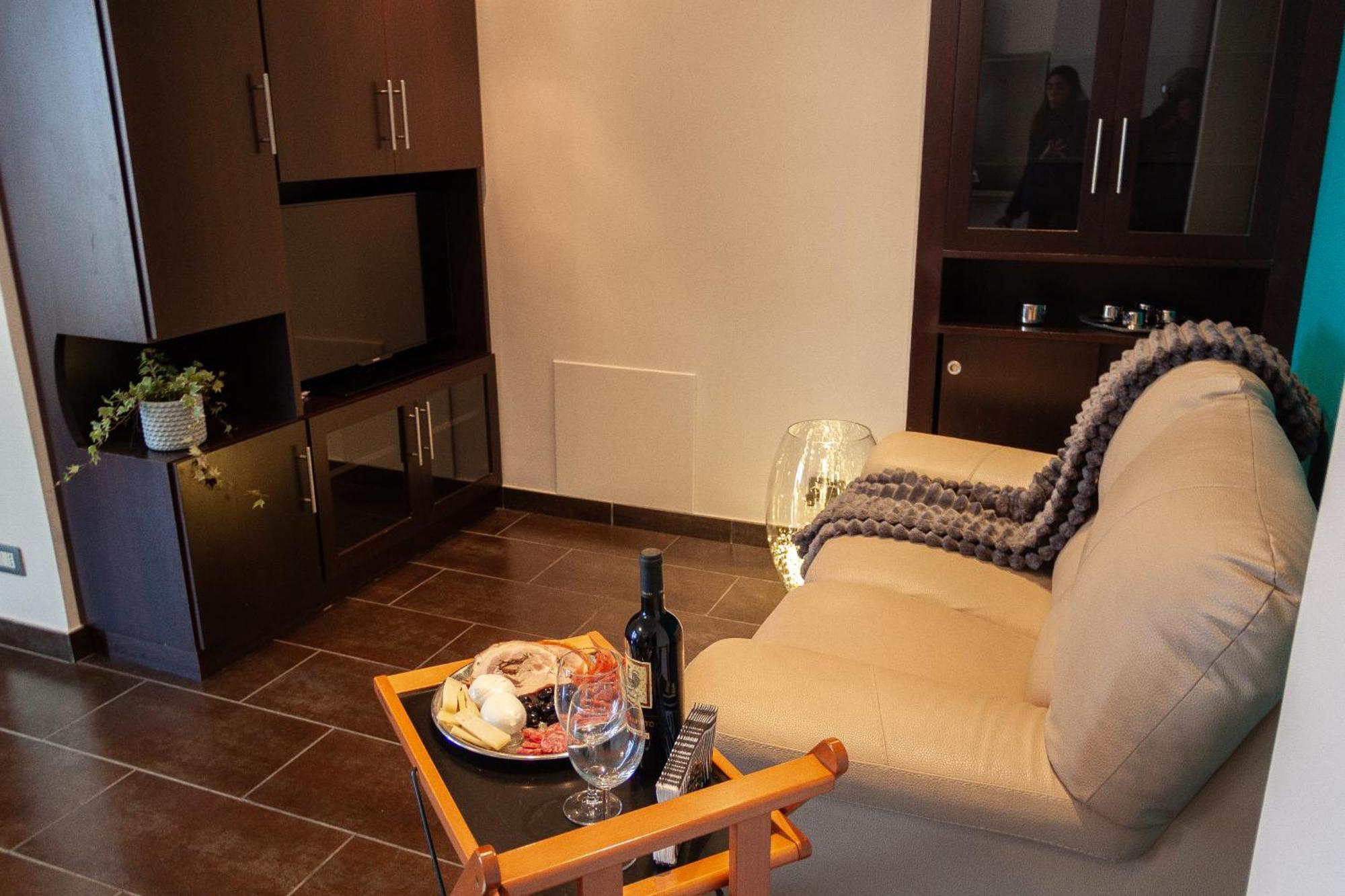 A Casa Di Marco Guesthouse - Apt Di Ciampino E Stazione Per Roma マリノ エクステリア 写真