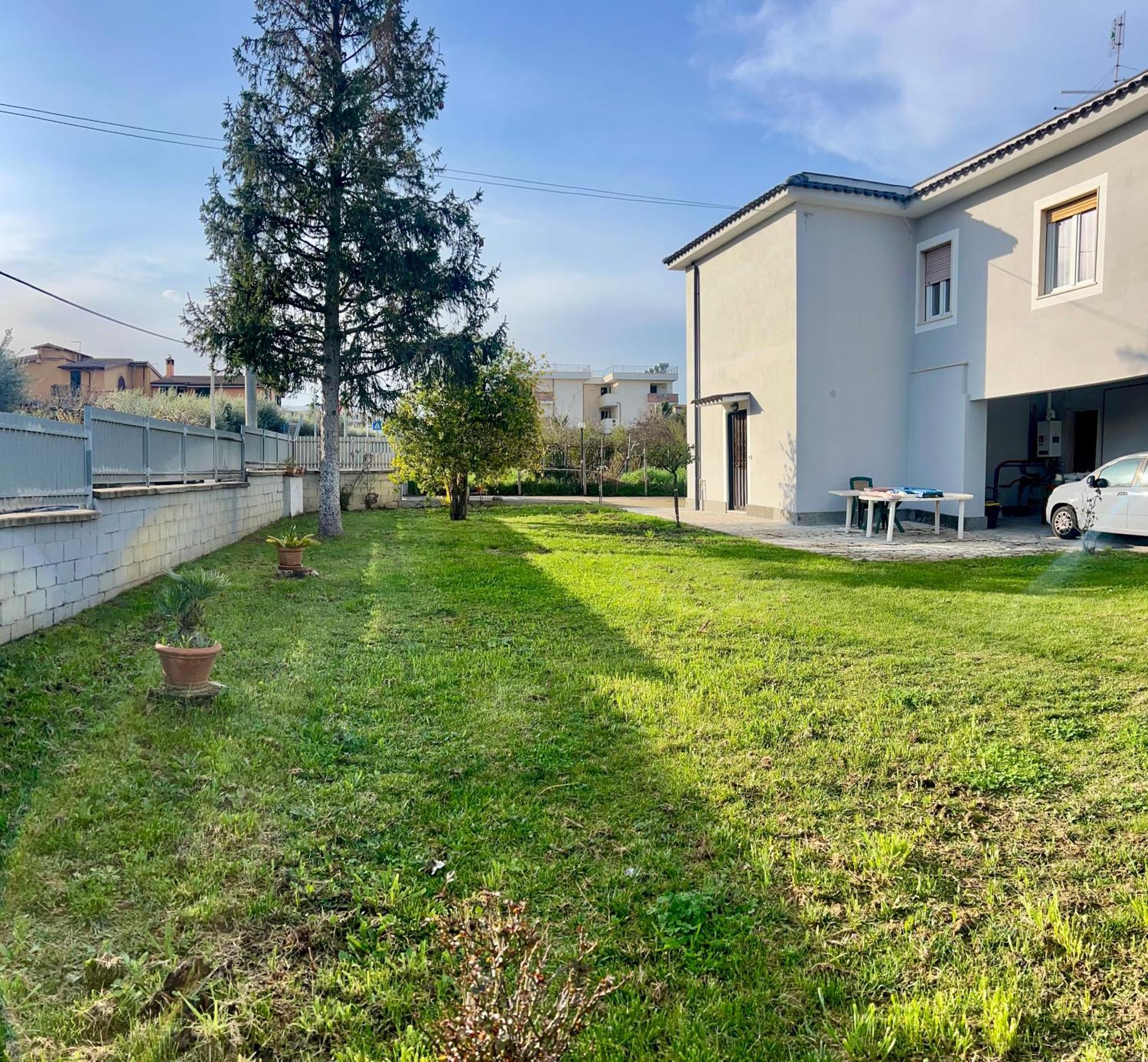 A Casa Di Marco Guesthouse - Apt Di Ciampino E Stazione Per Roma マリノ エクステリア 写真